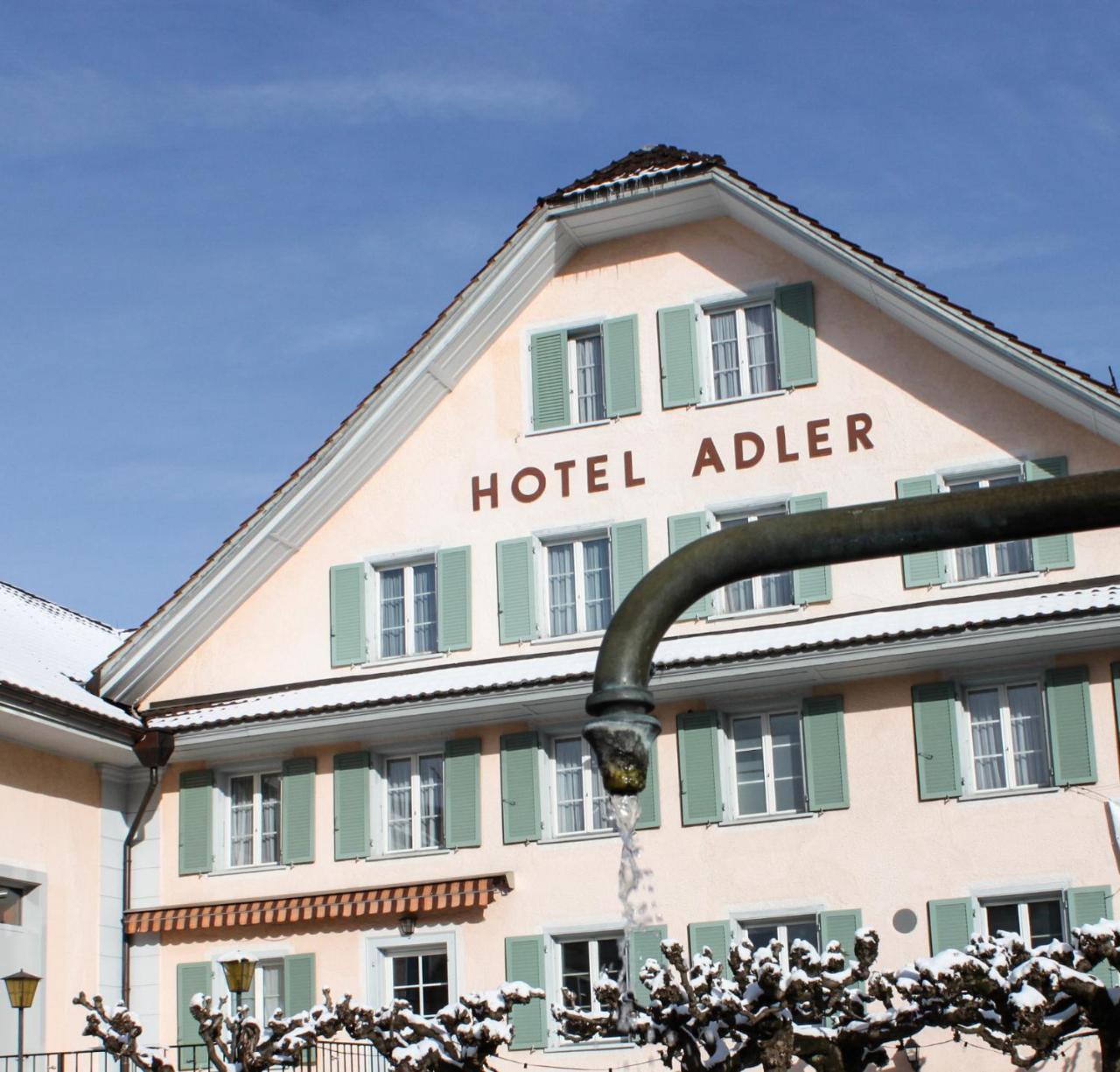 Hotel Adler Schupfheim エクステリア 写真