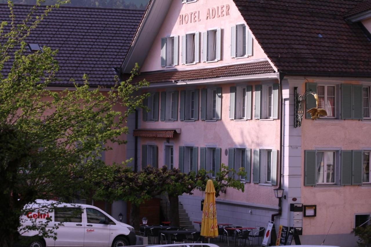 Hotel Adler Schupfheim エクステリア 写真