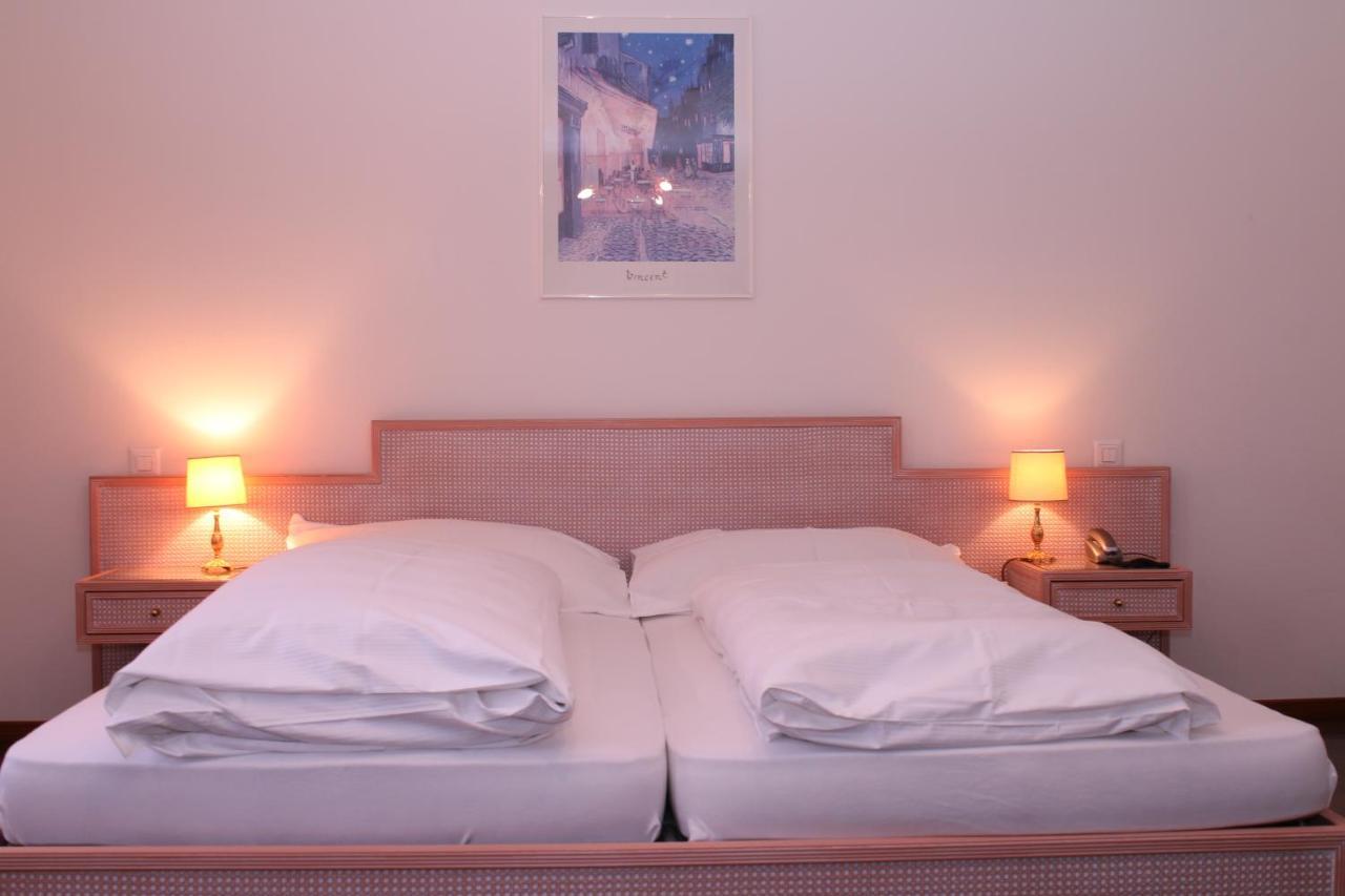 Hotel Adler Schupfheim エクステリア 写真