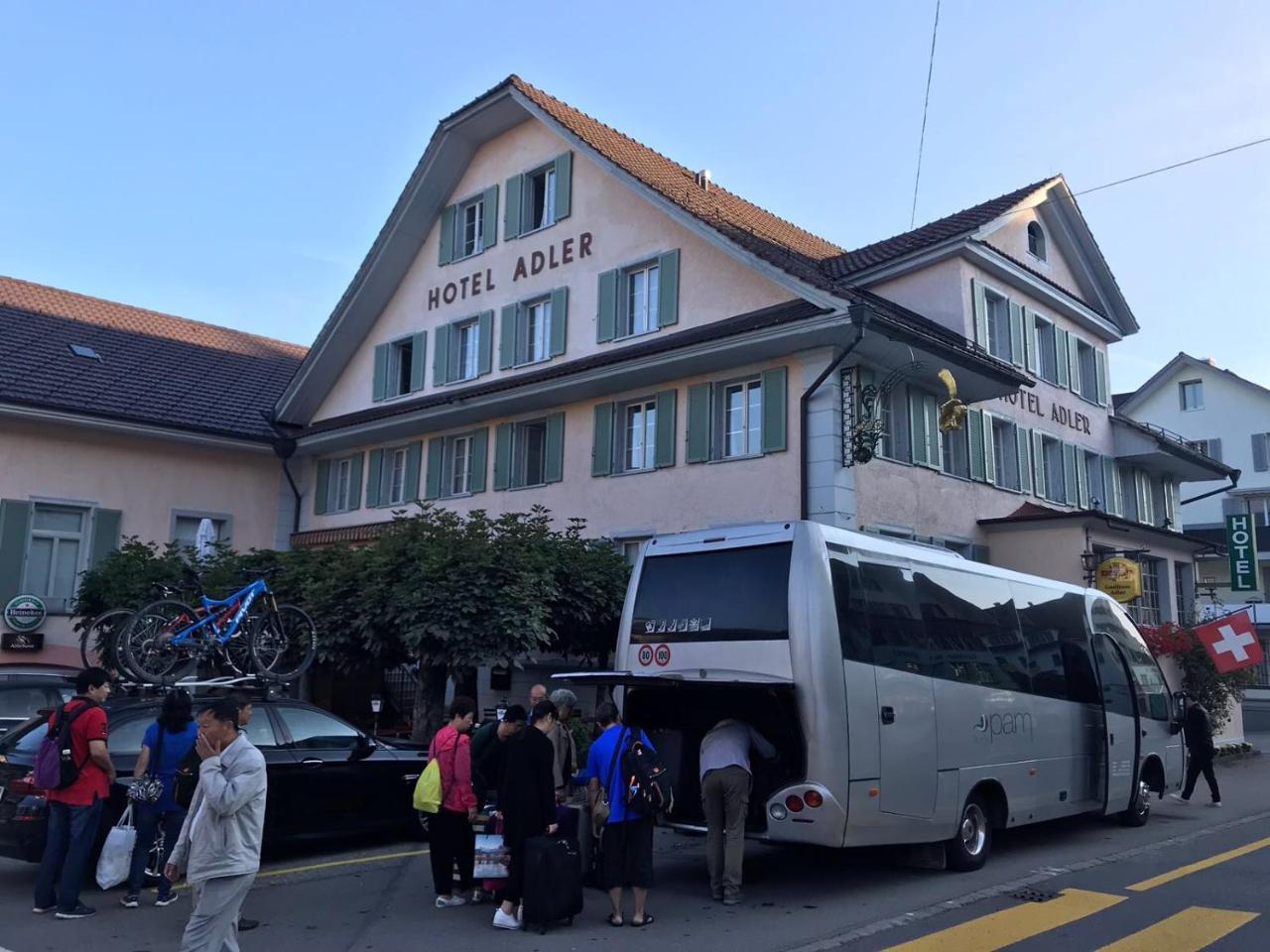 Hotel Adler Schupfheim エクステリア 写真